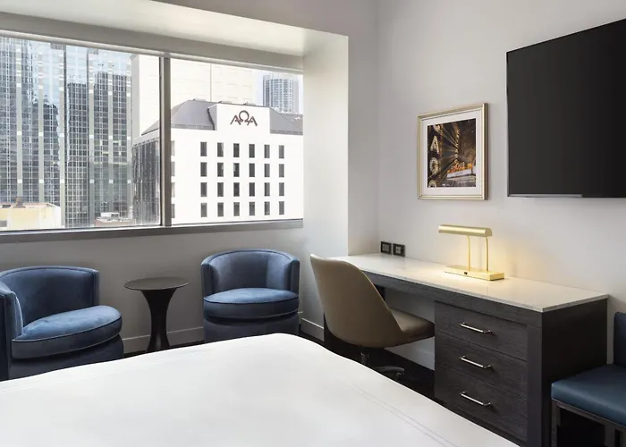 Hotel By Marriott Downtown Magnificent Mile Chicago