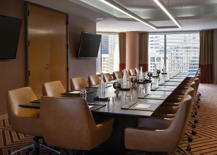 By Marriott Downtown Magnificent Mile Chicago