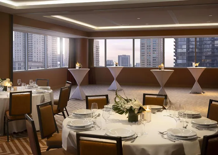 By Marriott Downtown Magnificent Mile