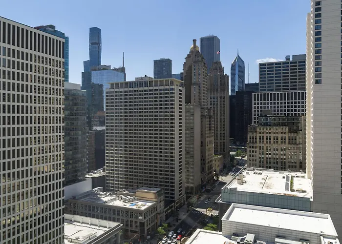 By Marriott Downtown Magnificent Mile Hotel Chicago