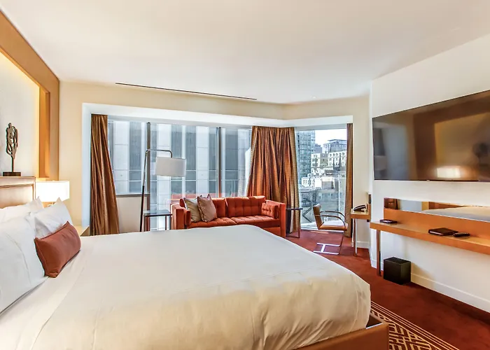 By Marriott Downtown Magnificent Mile Hotel Chicago