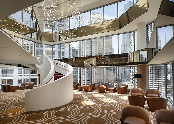 Hotel By Marriott Downtown Magnificent Mile 3*