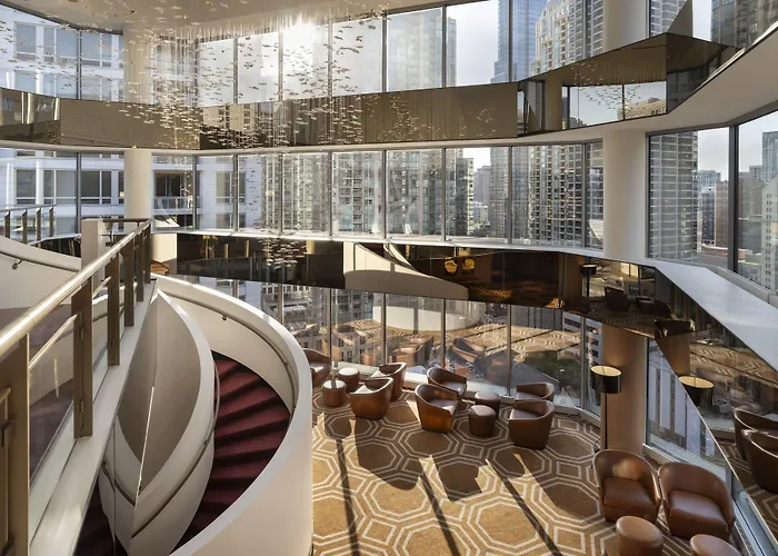 Hotel By Marriott Downtown Magnificent Mile 3*