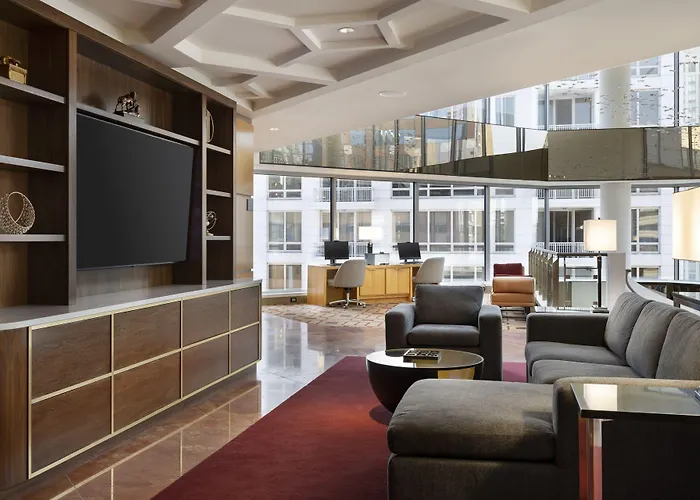 By Marriott Downtown Magnificent Mile 3* Chicago